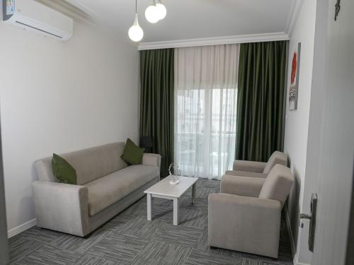 sammys-hotel-suit-twin-room-1