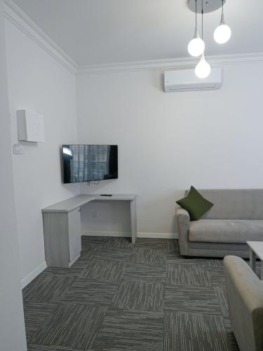 sammys-hotel-suit-twin-room-6