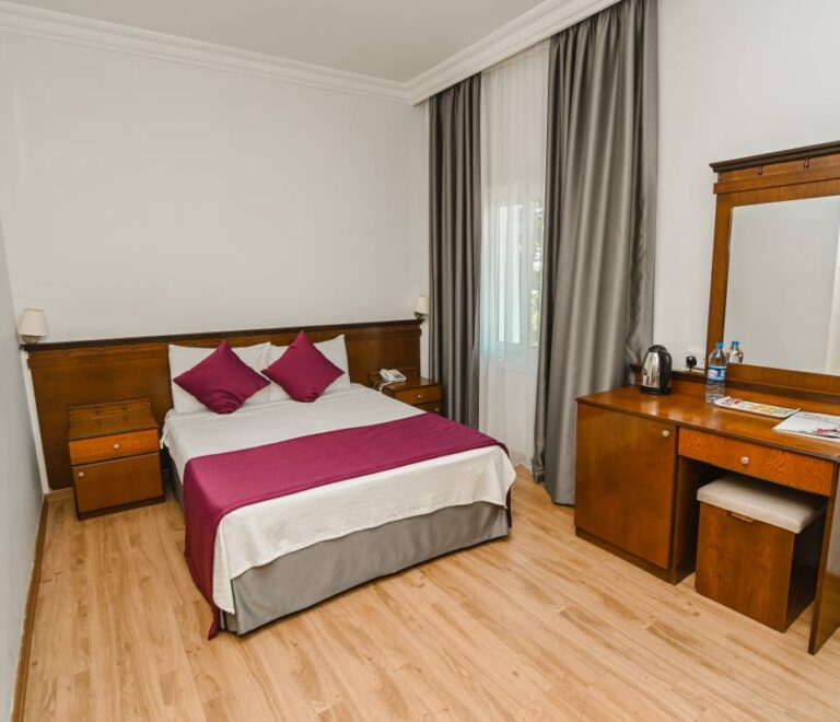 sammys-hotel-rooms (7)