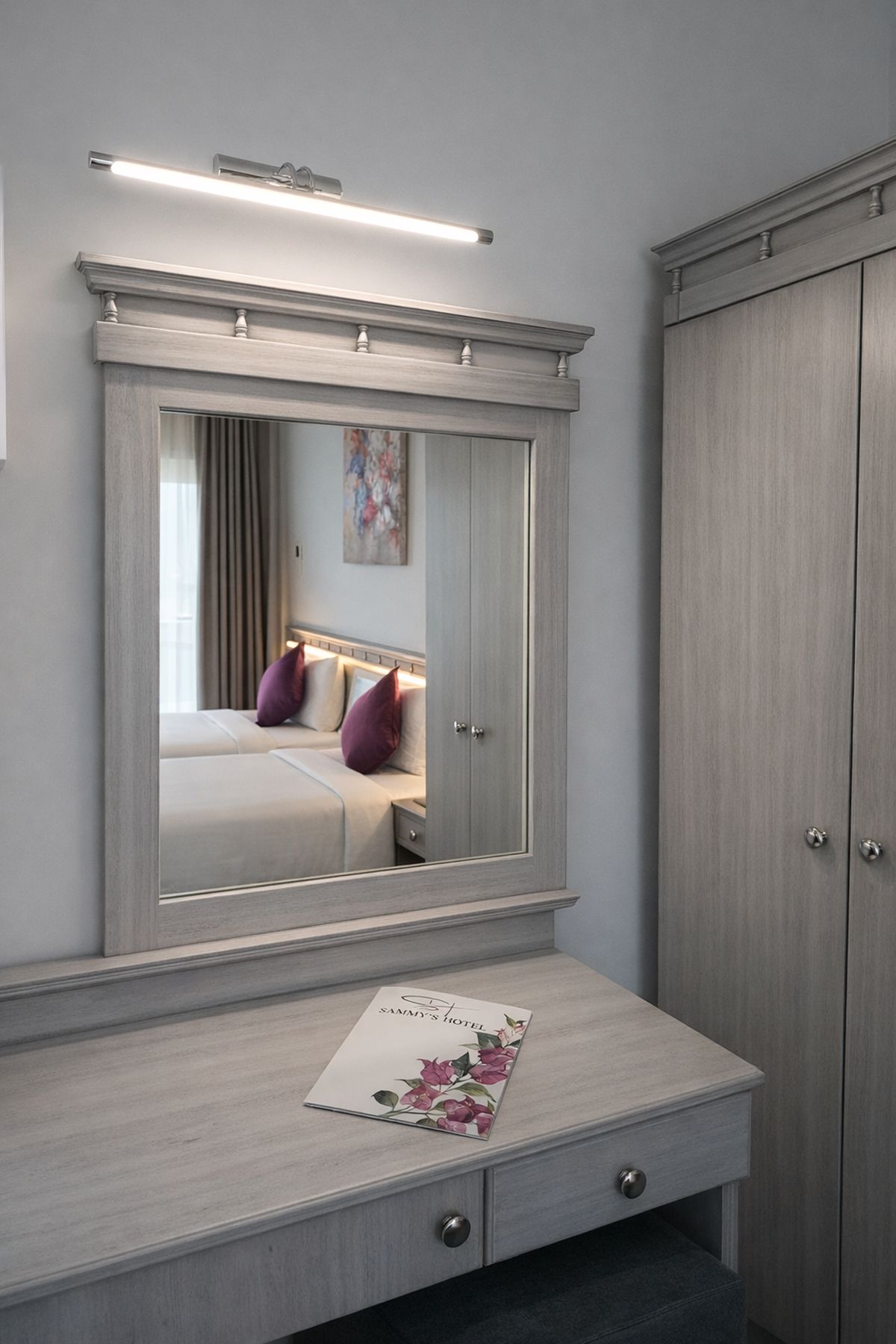 Sammys Hotel Standard Twin Room