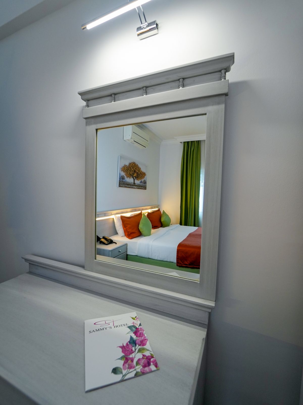 Sammys Hotel Suit Double Room